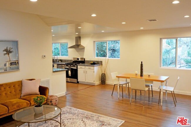 Building Photo - 1671 Happy Trail