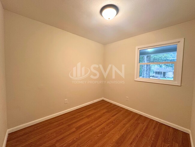 Building Photo - 1210 Athey Rd