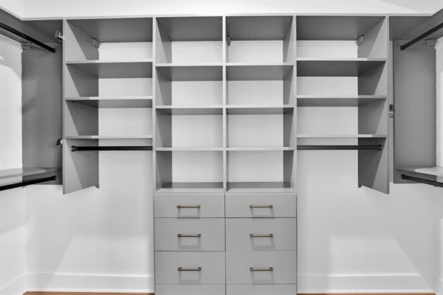 Building Photo - 4116 University Blvd