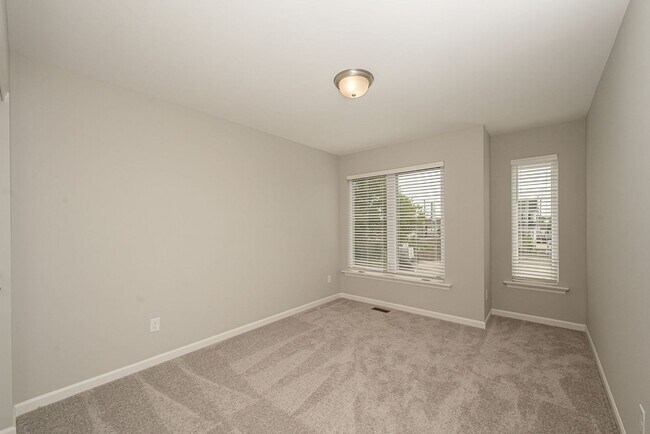 Building Photo - Brand New Construction, 3 bed, 2.5 Bath Townhome
