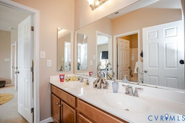 Building Photo - 14378 Charter Landing Dr