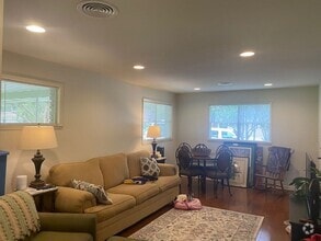 Building Photo - 8082 Sholar Dr