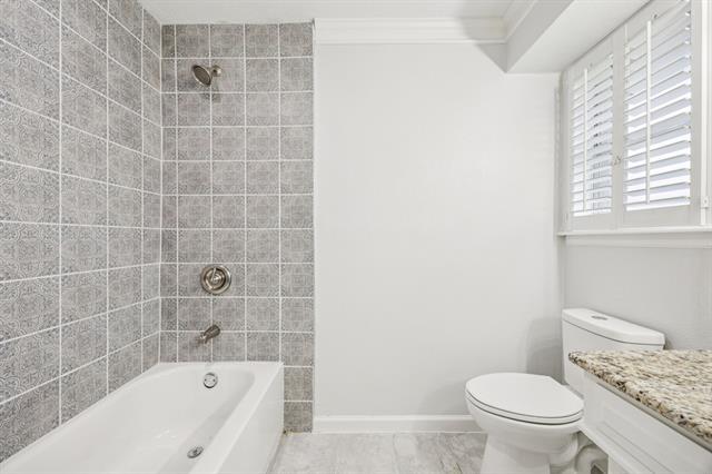 Building Photo - 2413 Bluffton Dr