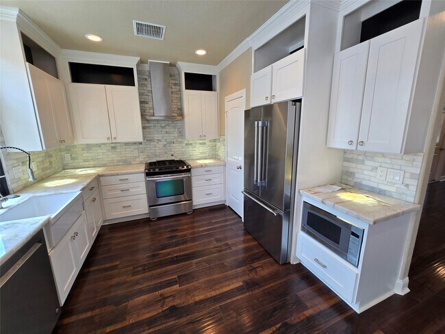 Building Photo - 6119 Grassy Haven Ln