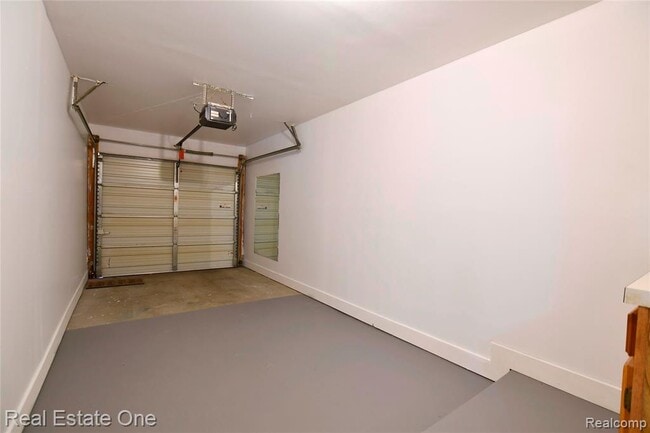 Building Photo - 1527 Mariner Dr
