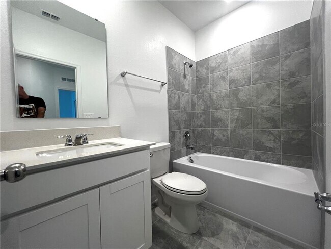 Building Photo - 3114 Laurent Lp