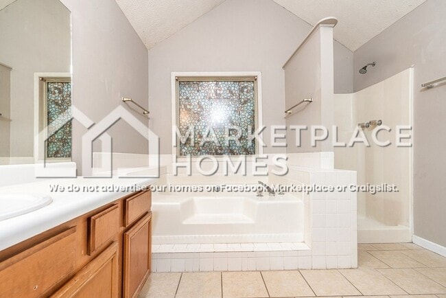 Building Photo - 103 Biencourt Dr