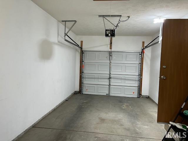 Building Photo - 7437 Pendleton Ave