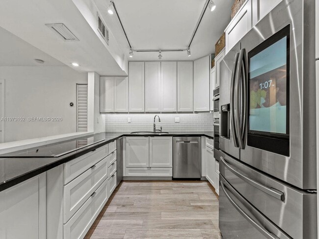 Building Photo - 55 Ocean Ln Dr