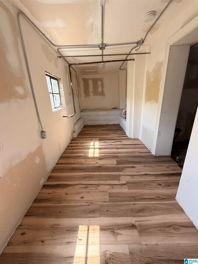 Building Photo - 3017 Ensley Ave