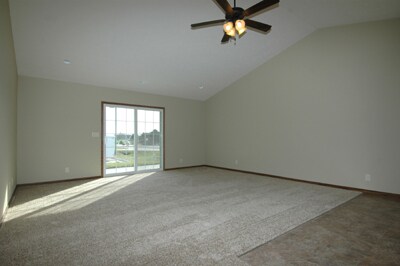 Building Photo - 691 Denise Dr