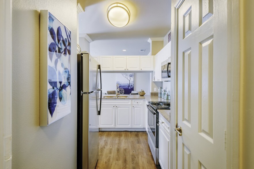 Monticello by the Vineyard Apartments Euless, TX Apartment Finder