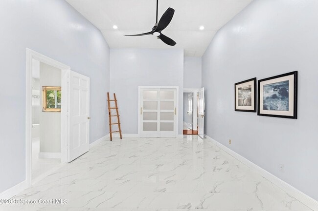 Building Photo - 662 Rossmoor Cir