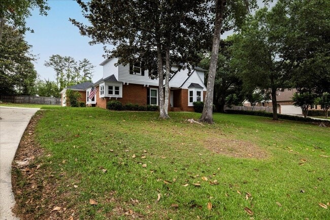 Building Photo - 2464 Elfinwing Ln