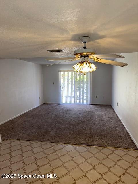 Building Photo - 2511 Country Club Dr