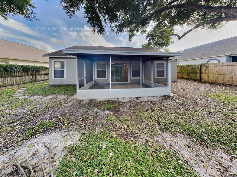 Building Photo - 676 Brightview Dr