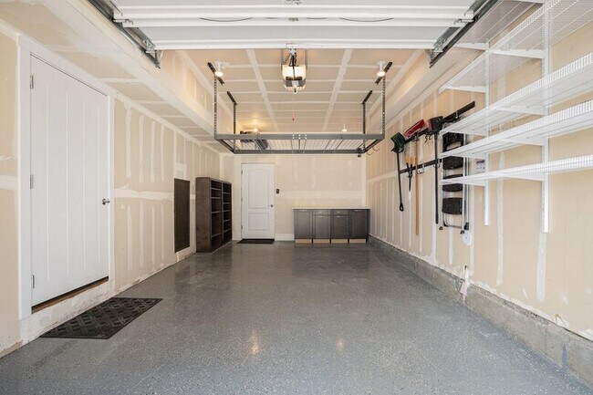 Building Photo - 9072 E 47th Ave