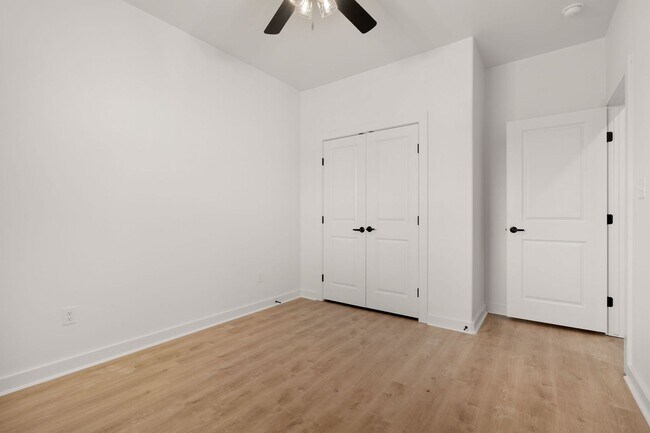Building Photo - 8818 Cantera Dr