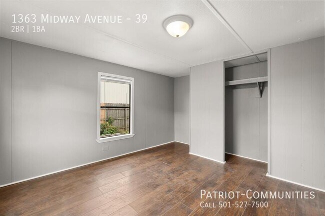 Building Photo - 1363 Midway Ave