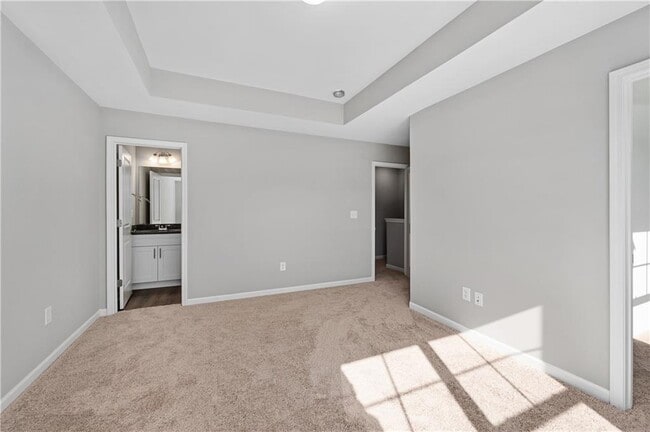 Building Photo - 2840 Laurel Ridge Cir
