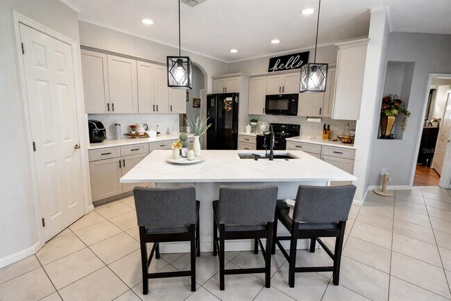 Building Photo - 2601 Gold Dust Cir