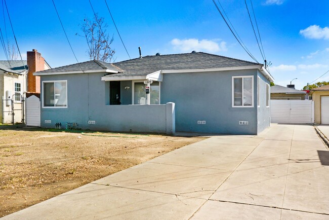 Primary Photo - 1624 Gordon Ct