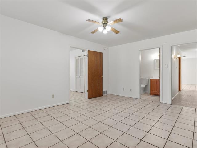 Building Photo - 4804 South Dr