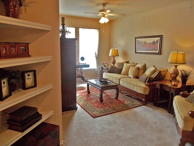 Building Photo - 2560 Tower Ridge Dr