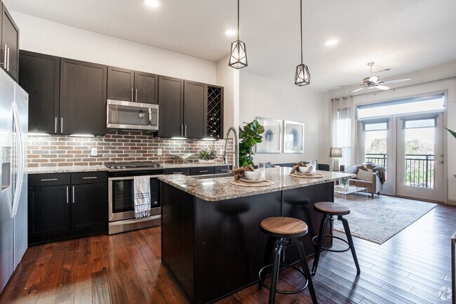 Building Photo - City Living, Elevated