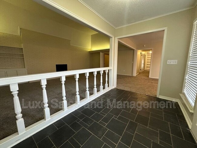 Building Photo - 2518 NW 62nd St