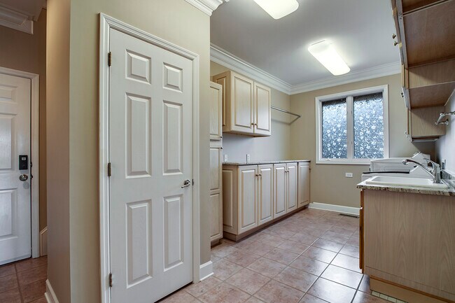 Building Photo - 209 Tooweka Trce