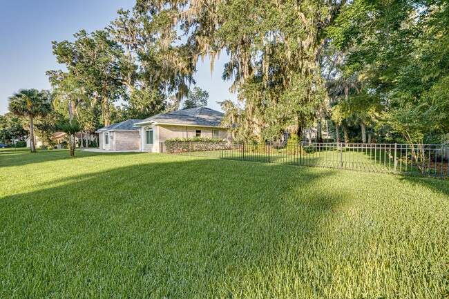 Building Photo - 4/3 Pool Home in Halifax Plantation