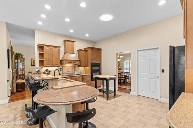 Building Photo - 6656 Rivercrest Dr