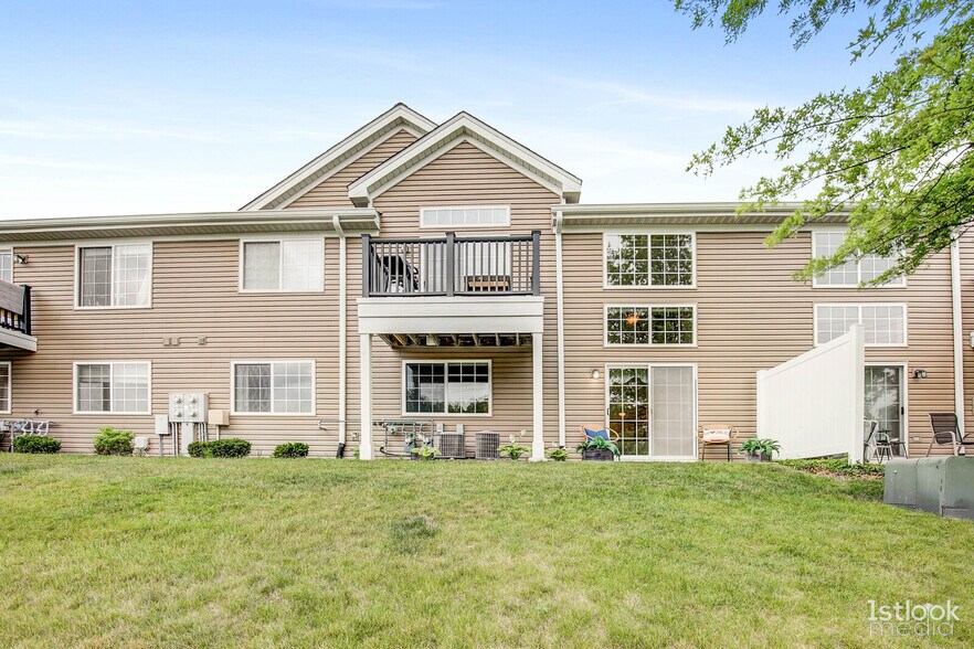 Building Photo - 2456 Wilton Ln