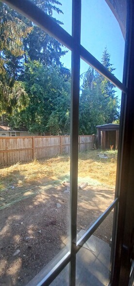 Building Photo - 1731 NE Northgate Way