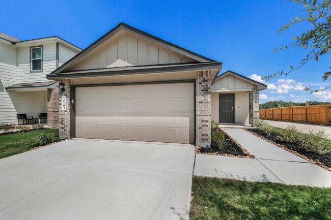 Primary Photo - Redbird Ranch 4 Bedroom, 2 Bath, Free Inte...