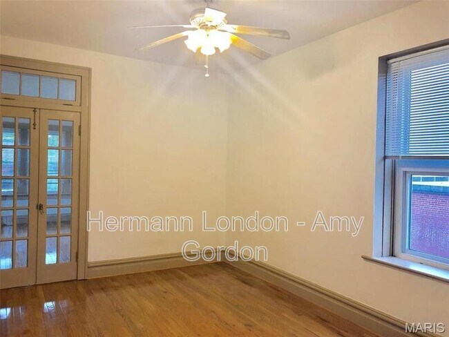 Building Photo - 3918 Flad Ave