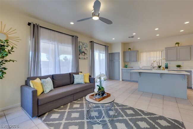 Building Photo - 7886 Blue Brook Dr