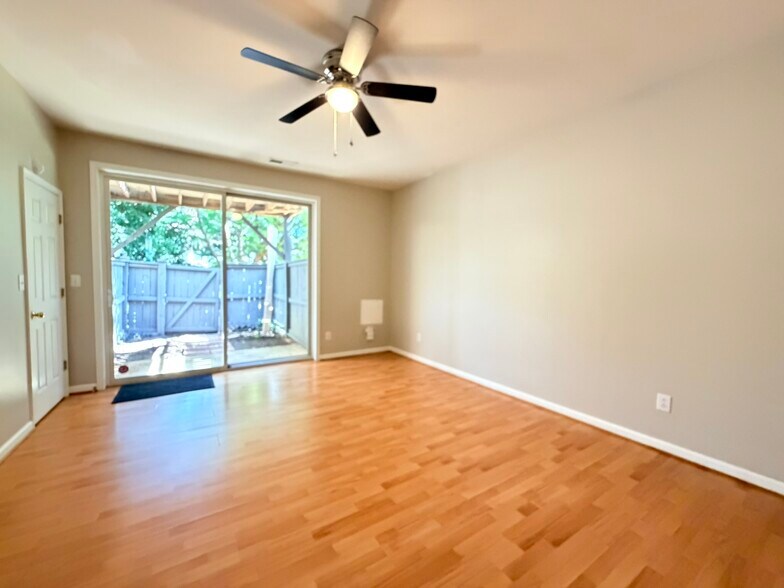 Building Photo - 1707 Zachary Brook Ln