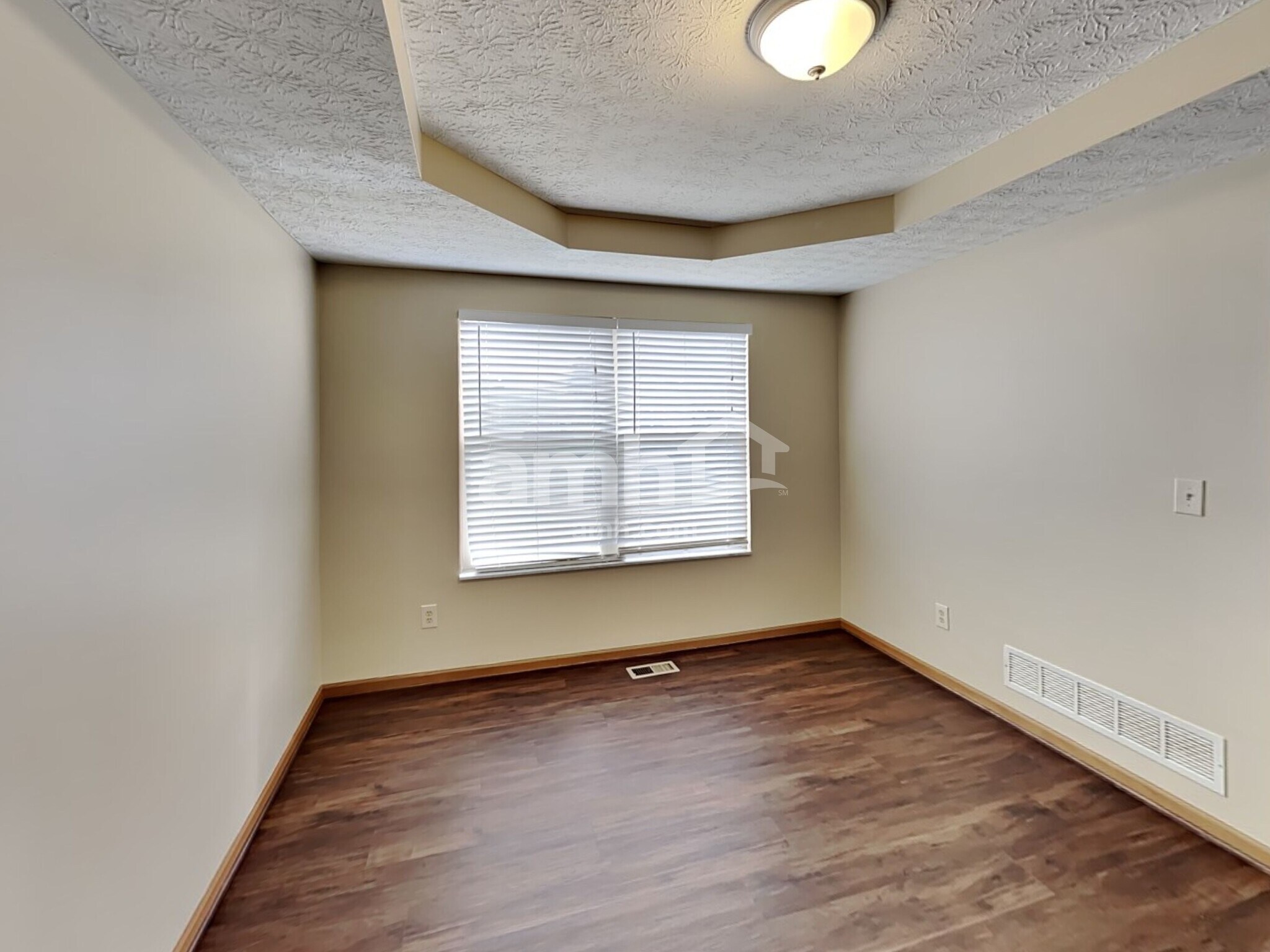 Building Photo - 5734 Cedar Lawn Dr