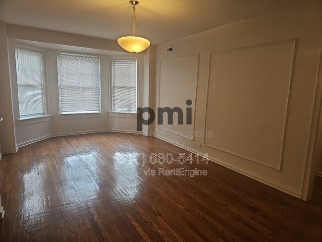 Building Photo - 1 W 28th St