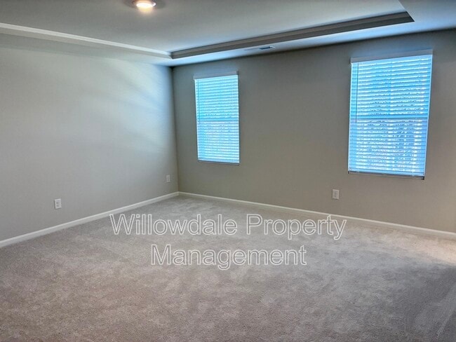 Building Photo - 514 Light Oak Wy