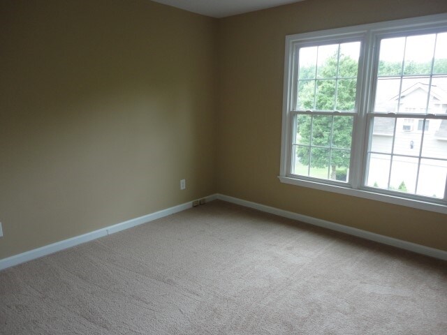 Building Photo - 1034 Chesterfield Place NW