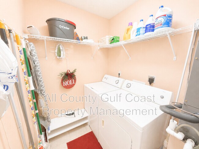 Building Photo - 1704 Gondola Park Dr