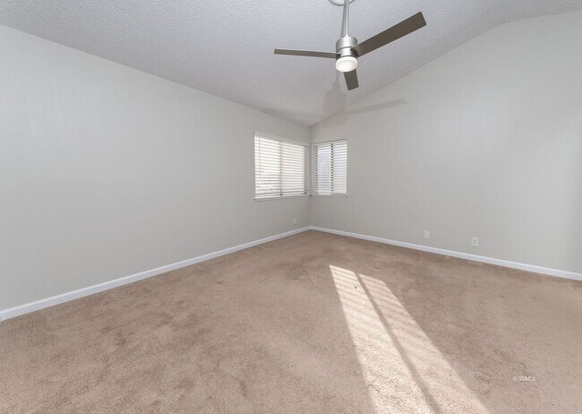 Building Photo - Please Contact Vaughn Realty to set up an ...