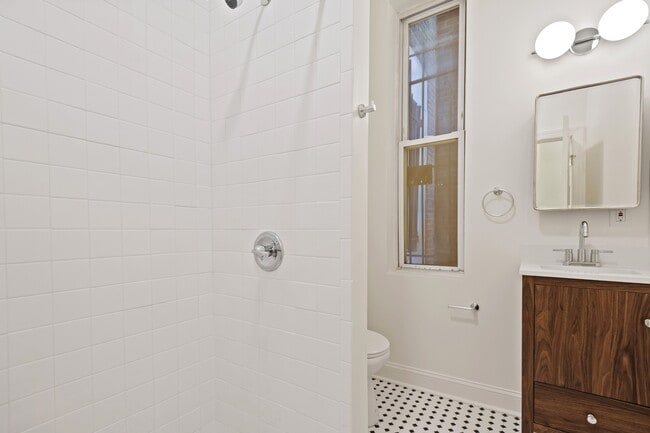 Building Photo - 2245 Eutaw Pl