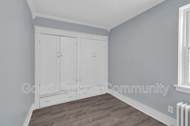 Building Photo - 7 E Depew Ave