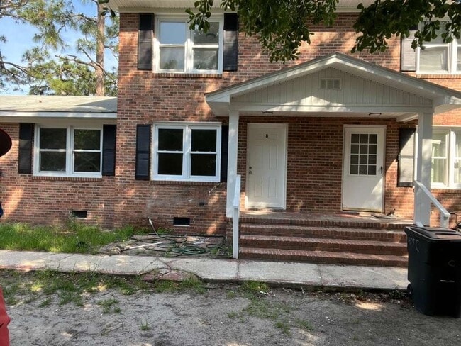 Building Photo - 610 37th Ave N