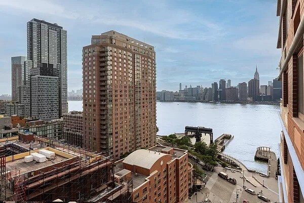 Building Photo - 474 48th Ave-