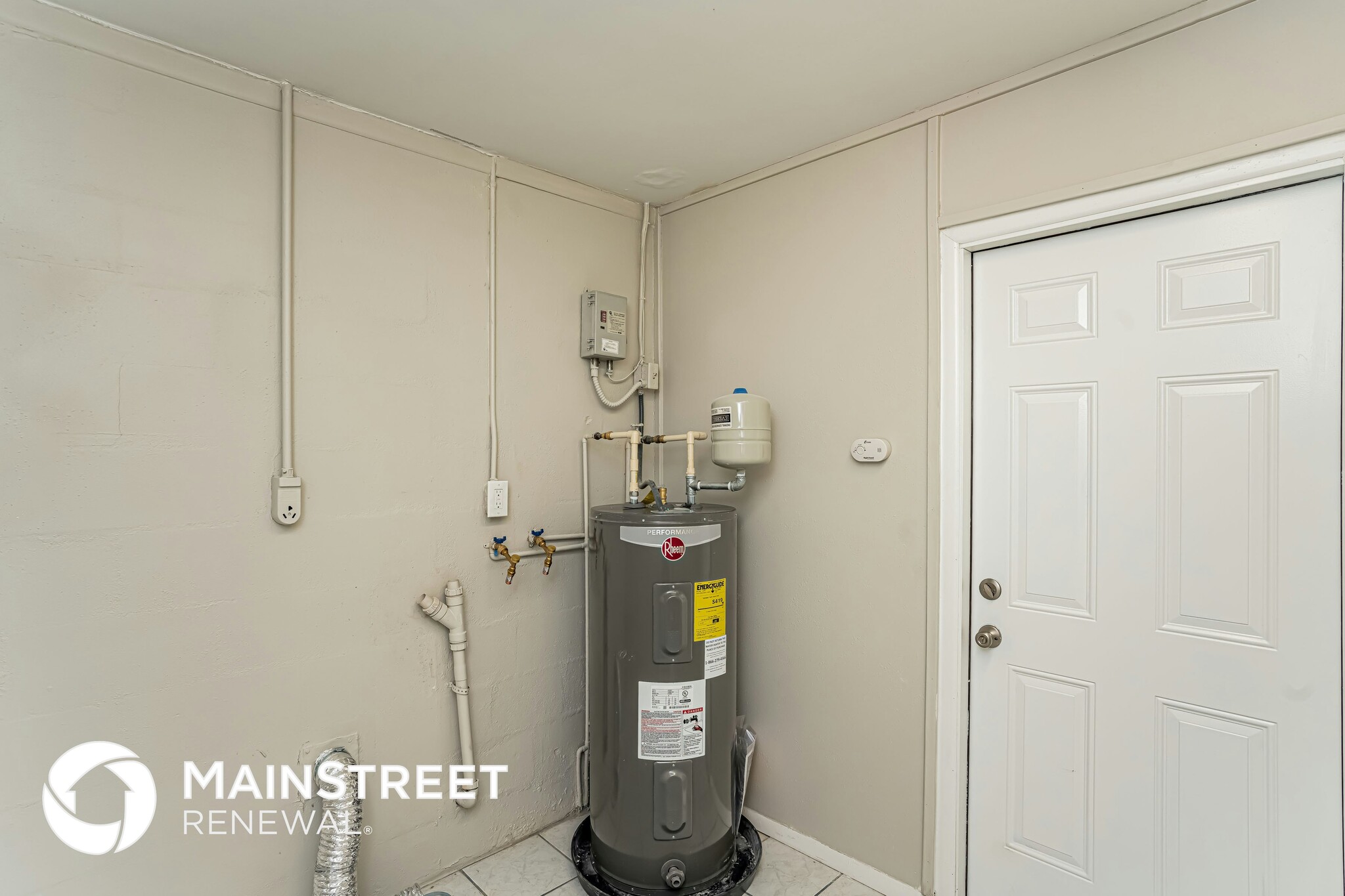 Building Photo - 604 Shamrock Blvd